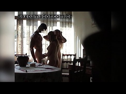 ❤️ Els amics sexuals conviden un home gegant i un trio amb ell ❤❌ Súper porno a nosaltres ca.chancel.top ﹏